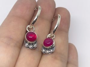 Aros Calcedonias Fucsia Florales