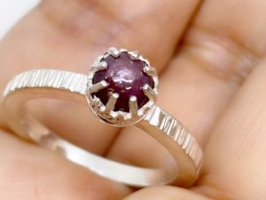 Anillo Solitario Rubi Star