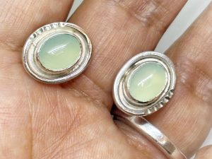 Topo Iris calcedonia agua.